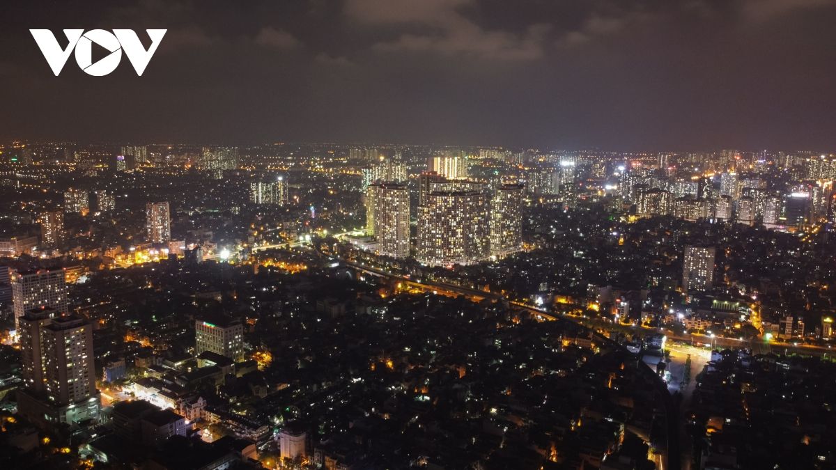 Ngắm nhìn tối Hà Nội từ trên cao những ngày giãn cách xã hội