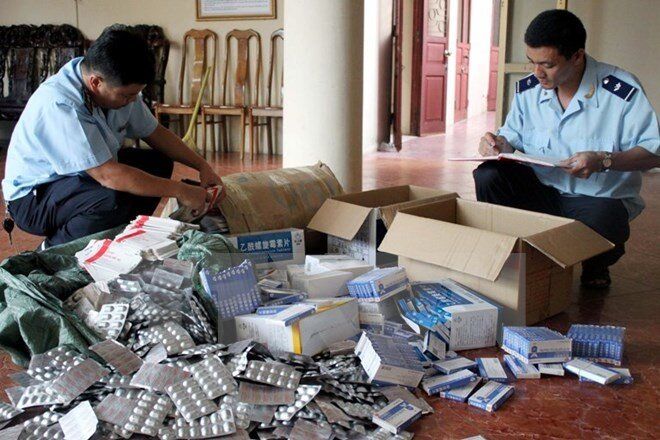 Cựu Thứ trưởng Cao Minh Quang liên đới gì ở vụ VN Pharma buôn thuốc giả?