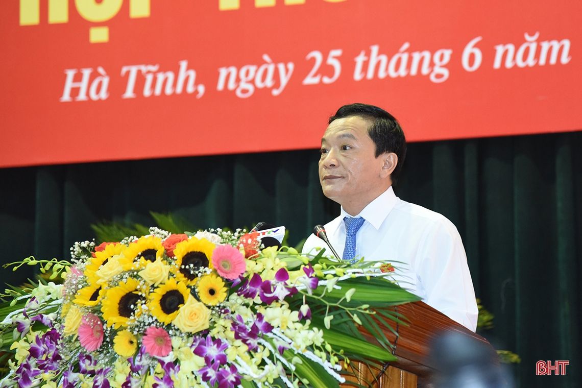 Khai mạc Kỳ họp thứ nhất HĐND tỉnh Hà Tĩnh khóa XVIII