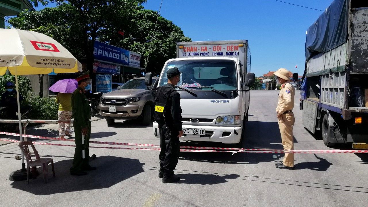 Đảm bảo thực hiện nghiêm Chỉ thị 16, nhưng không 