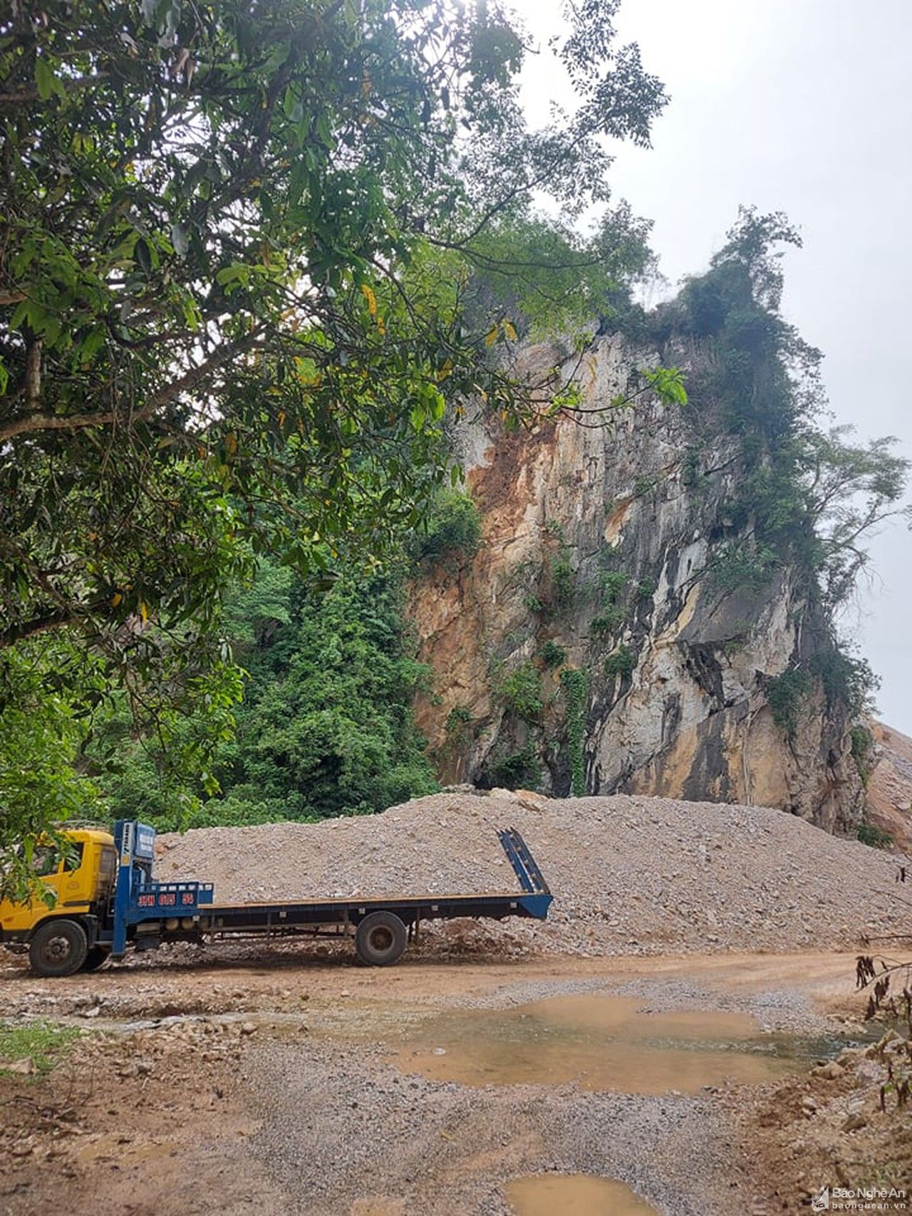 Quỳ Châu yêu cầu thu hồi một phần mỏ khai thác đá của Công ty Tùng Cường