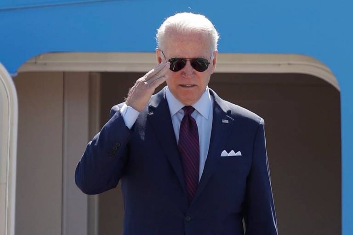 Tổng thống Mỹ Biden tới Florida chia buồn với gia đình các nạn nhân vụ sập chung cư