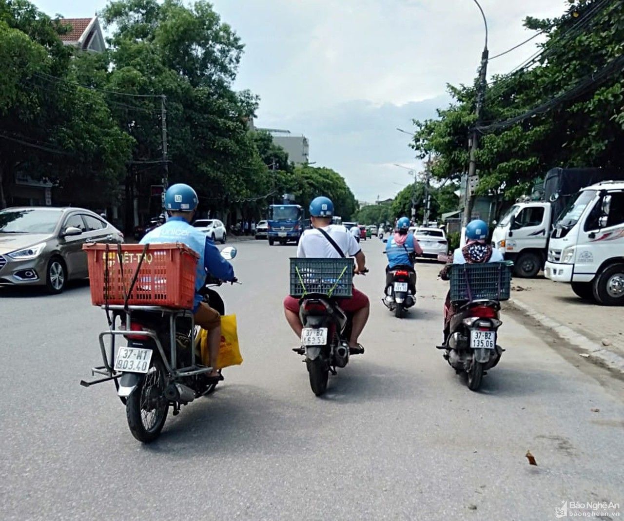 Người dân TP. Vinh nháo nhào mua hàng do tin đồn thất thiệt 