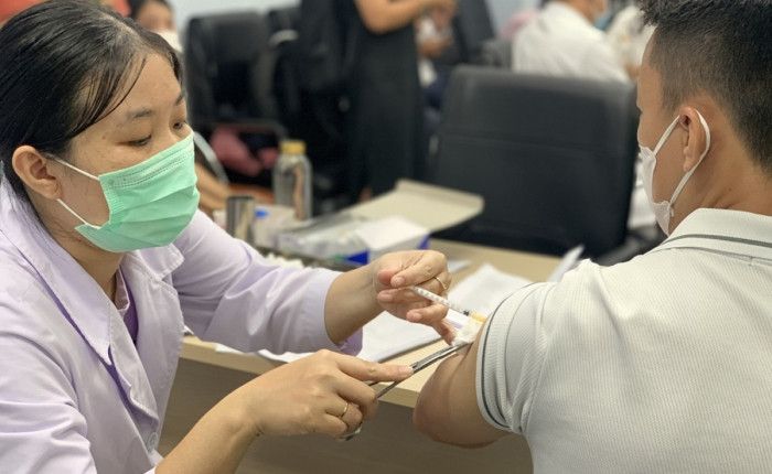 Vaccine đang ưu tiên cho vùng nào?