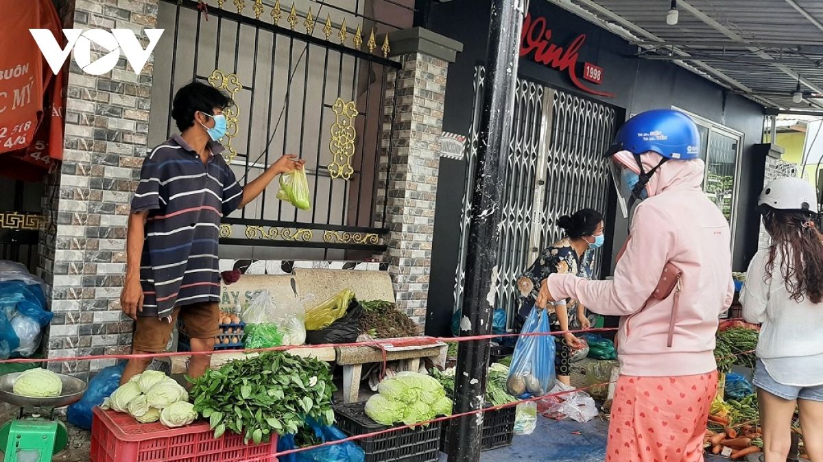 Tiền Giang đóng cửa nhiều chợ, cửa hàng bách hóa nhưng hàng hóa thiết yếu vẫn đảm bảo