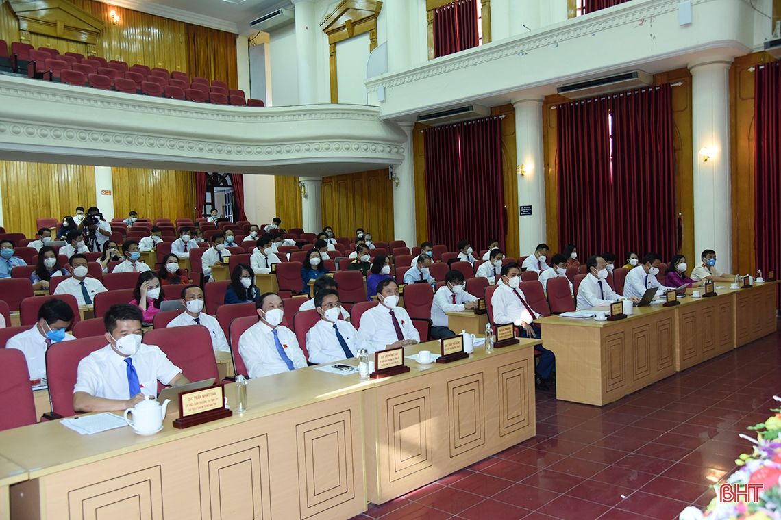Khai mạc Kỳ họp thứ nhất HĐND tỉnh Hà Tĩnh khóa XVIII