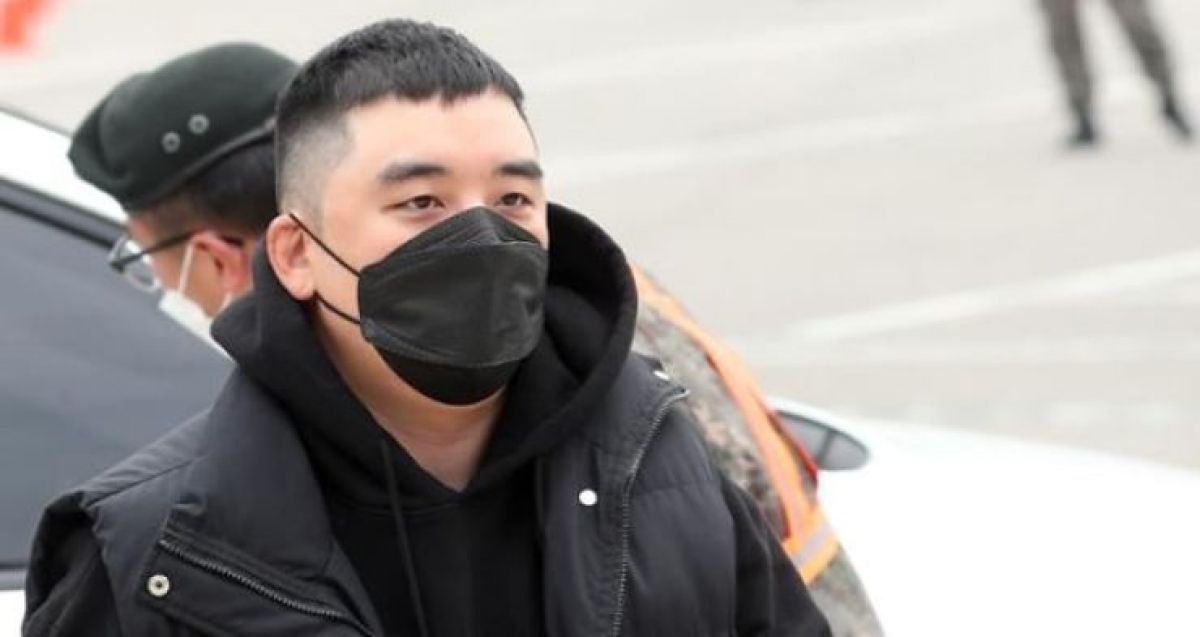 Seungri (Bigbang) đối mặt mức án 5 năm tù vì bê bối mại dâm, cờ bạc