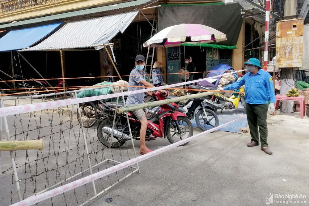 Hà Tĩnh tìm người từng đến các địa điểm ca bệnh Covid-19 ở Nghệ An có mặt