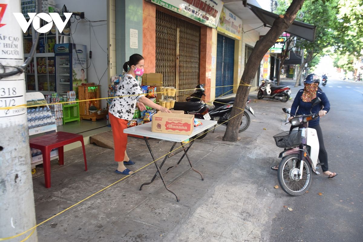 Chùm ảnh: Dịch lây lan nhanh, đường phố Tuy Hòa (Phú Yên) vắng người 