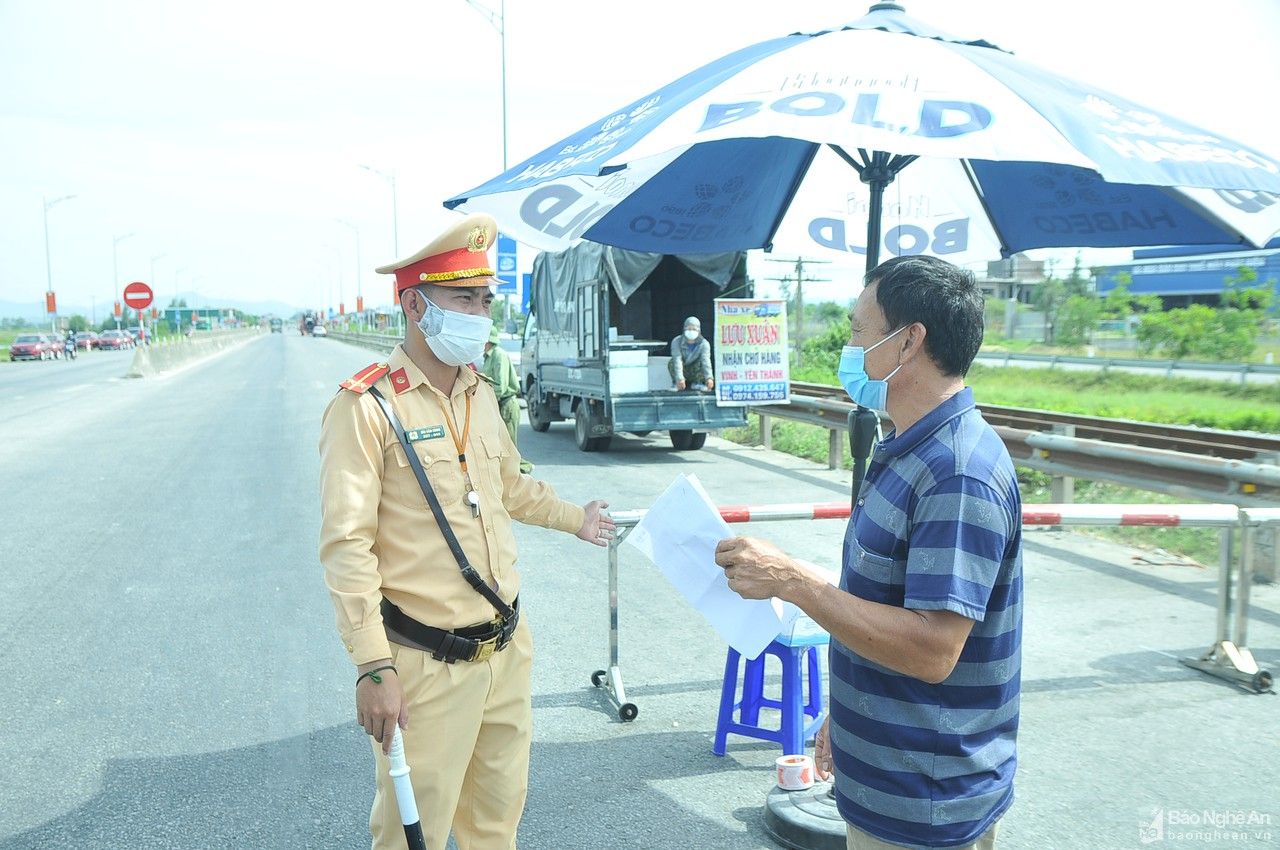 TP. Vinh ban hành kế hoạch thực hiện giãn cách xã hội theo Chỉ thị 15