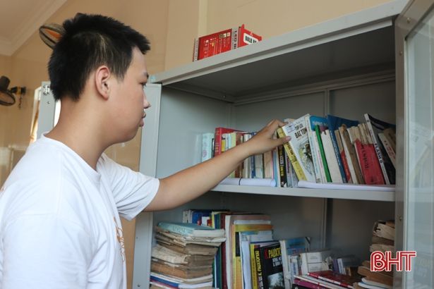 Âm nhạc giúp thủ khoa đầu vào môn Vật lý Trường Chuyên Hà Tĩnh “thăng hoa”&nbsp;