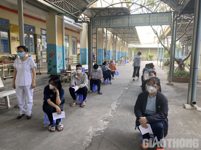 TP.HCM: Đang xét nghiệm sàng lọc Covid-19 cho 120 ngàn thí sinh, giáo viên