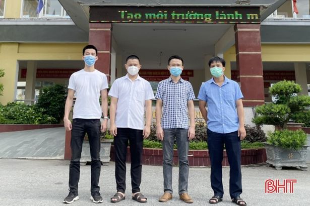 Tăng cường 4 cán bộ BVĐK Hà Tĩnh cho cơ sở điều trị Covid-19 tại huyện Kỳ Anh