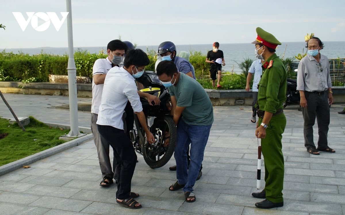 Phú Yên khẩn trương chống dịch, ngày đêm lấy mẫu xét nghiệm SARS-CoV-2