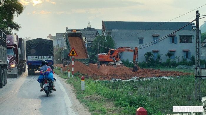 Tuyên Quang: Bất thường cải tạo đất sai phương án được duyệt, gây mất ATGT