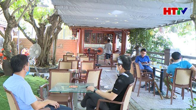 TP. Hà Tĩnh ngày đầu trở lại cuộc sống bình thường trong tình hình mới