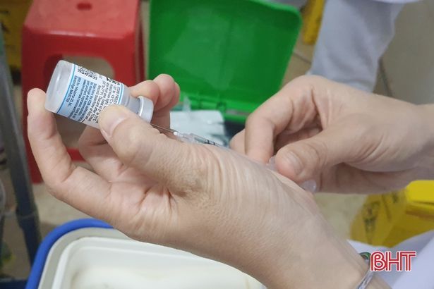Hoàn thành đợt 4, Hà Tĩnh triển khai tiêm vắc-xin phòng COVID-19 đợt 5