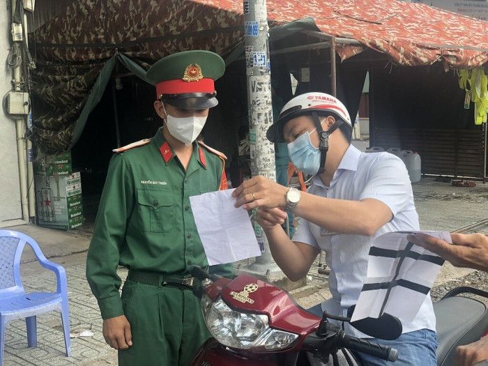 Hình ảnh ngày đầu TP.HCM siết chặt giãn cách xã hội