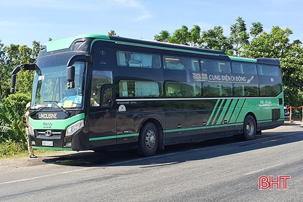 Phát hiện xe khách chở 9 hành khách đi từ vùng dịch về Hà Tĩnh