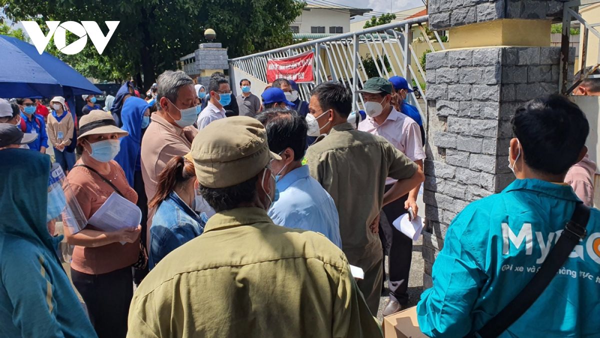 Bình Dương đề nghị Bộ Y tế hỗ trợ thành lập Bệnh viện hồi sức cấp cứu bệnh nhân Covid-19