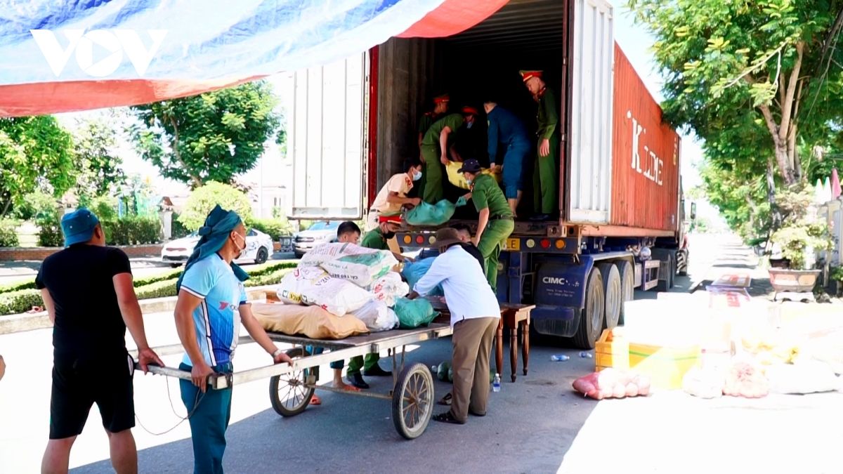 Những “chuyến xe 0 đồng” từ Quảng Nam hướng về thành phố Hồ Chí Minh