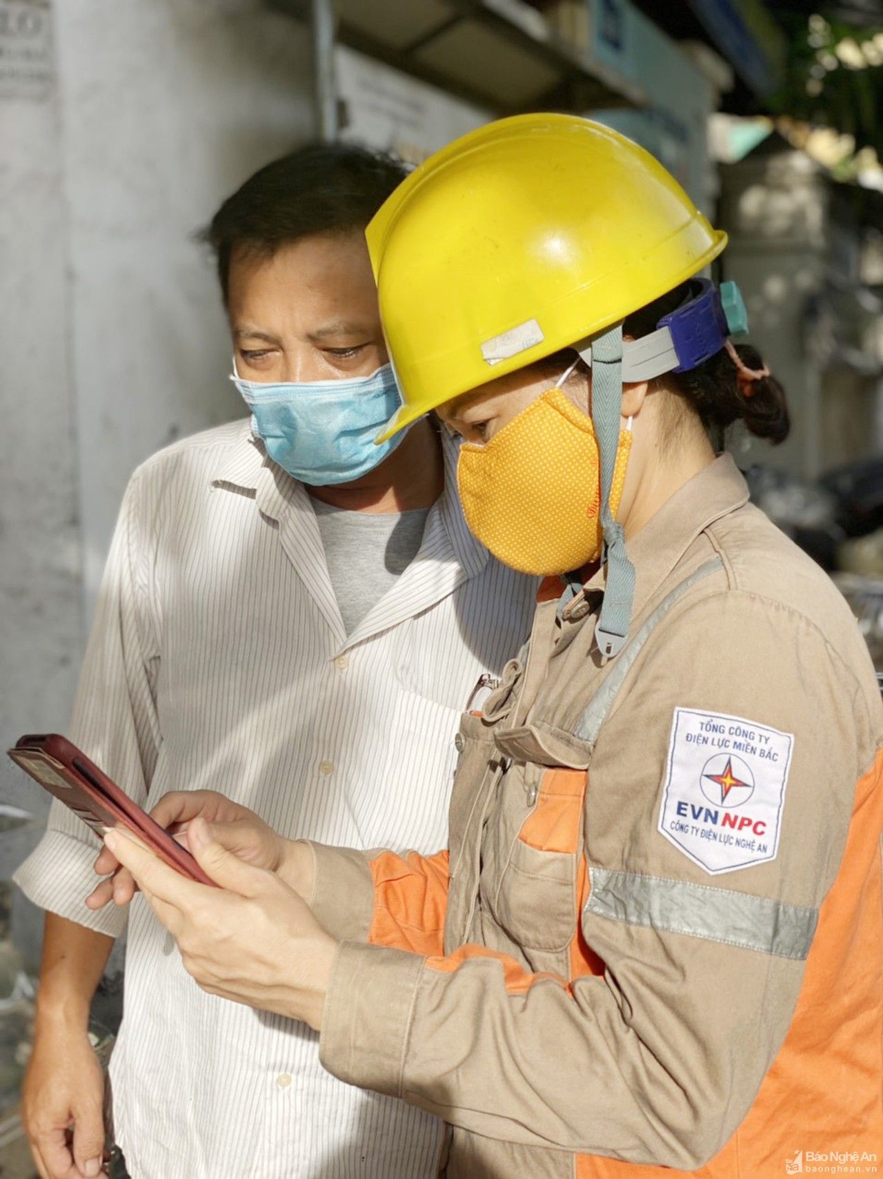 Công ty Điện lực Nghệ An: Khuyến khích khách hàng thanh toán trực tuyến, góp phần phòng, chống dịch 