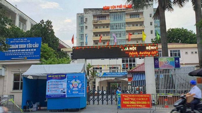 Hà Nội ghi nhận thêm 19 trường hợp dương tính, 4 ca ở Bệnh viện Phổi