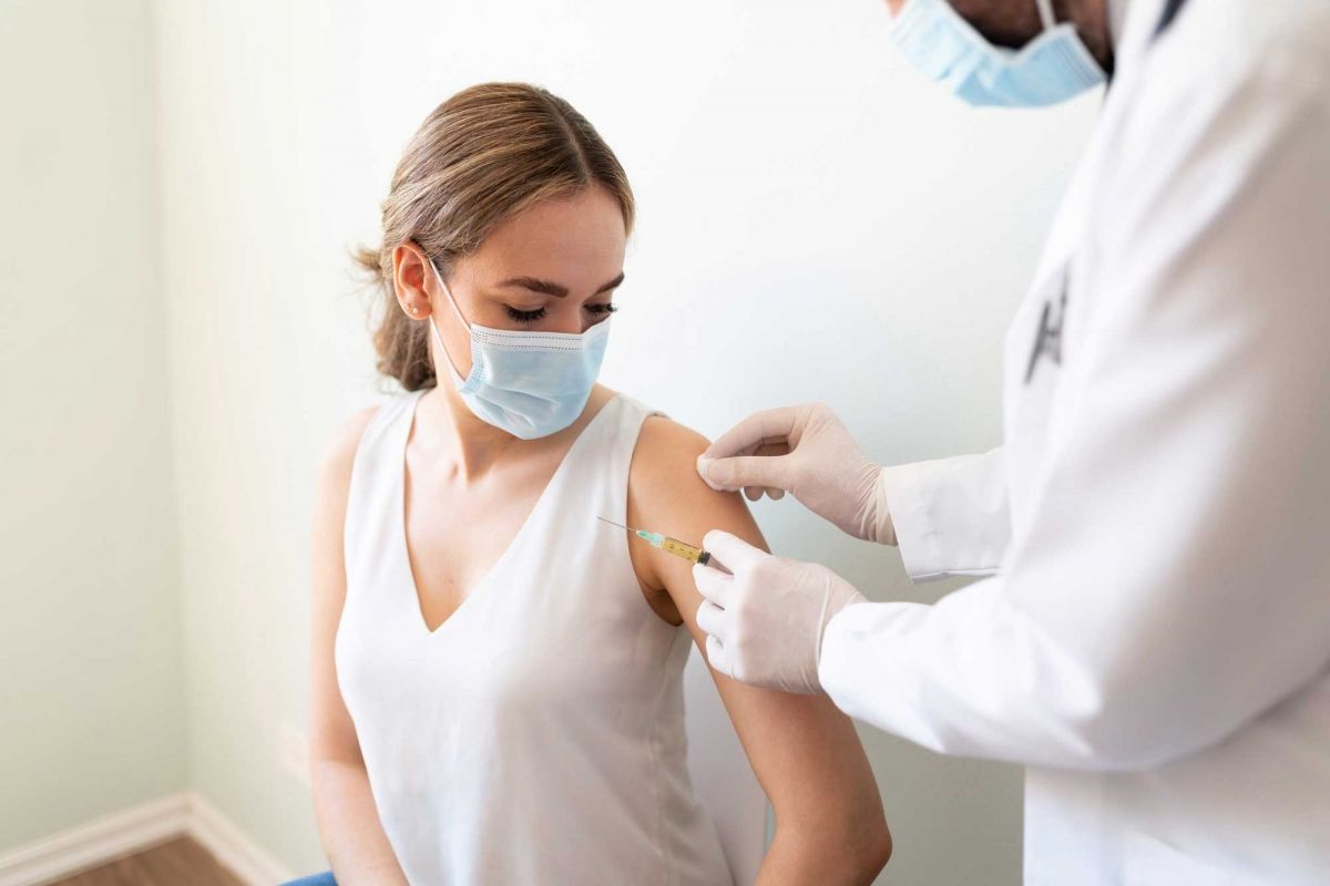 Vì sao WHO lại kêu gọi tạm ngừng tiêm mũi vaccine Covid-19 tăng cường?