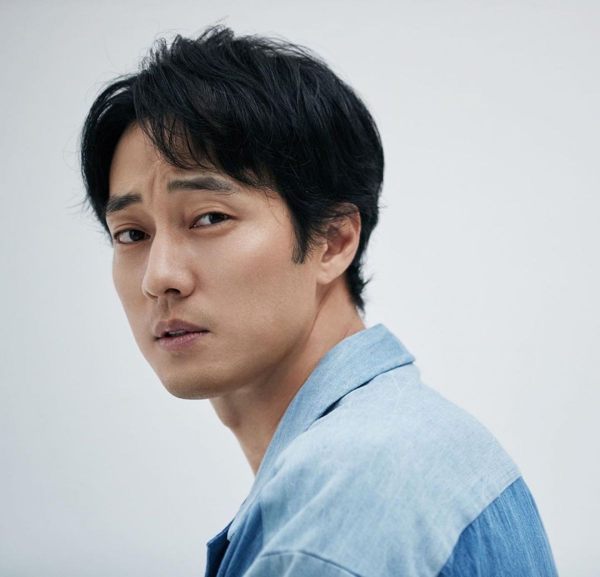 Tài tử "Giày thuỷ tinh" So Ji Sub chính thức trở lại màn ảnh nhỏ sau khi kết hôn