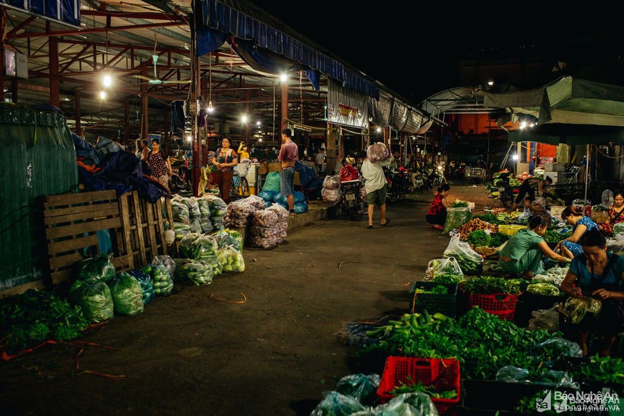 F0 ở Nghệ An bị phạt 7,5 triệu đồng vì không chịu khai báo từng đến chợ đầu mối Vinh 