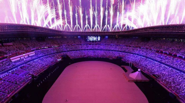 Chùm ảnh Olympic 2021 khai mạc đầy sắc màu, không một bóng khán giả