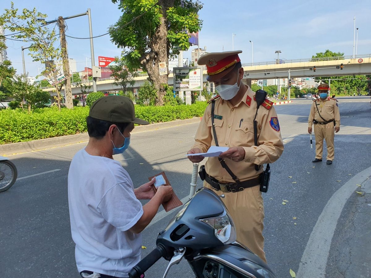 Hà Nội xử phạt 145 trường hợp vi phạm phòng, chống dịch trong 1 ngày