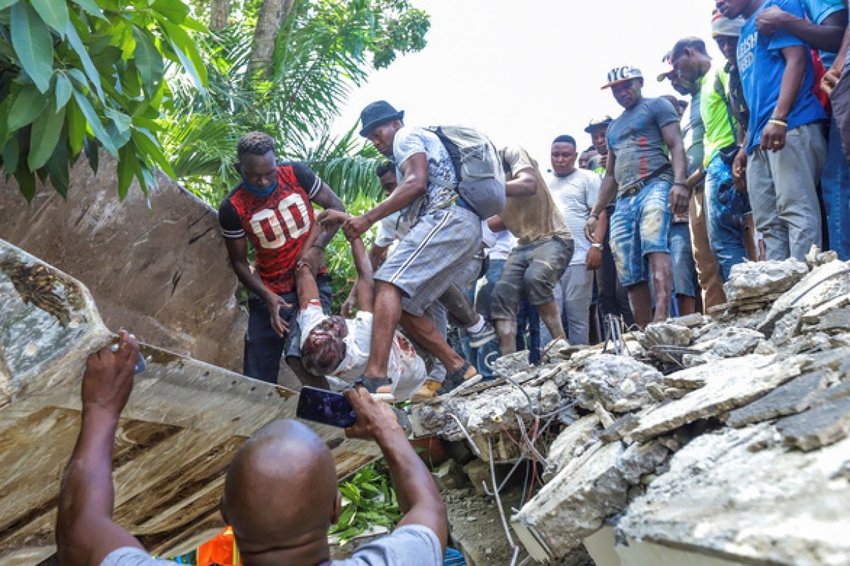 Động đất ở Haiti: Số người chểt tăng lên hơn 1.200