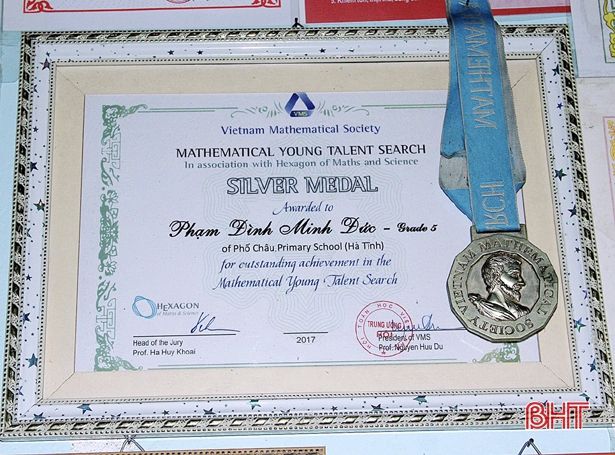 Nam sinh phố núi thủ khoa đầu vào môn Toán Trường THPT Chuyên Hà Tĩnh