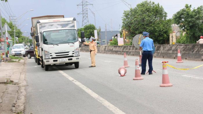 Xe địa phương khác vào Long An phải có giấy xét nghiệm âm tính