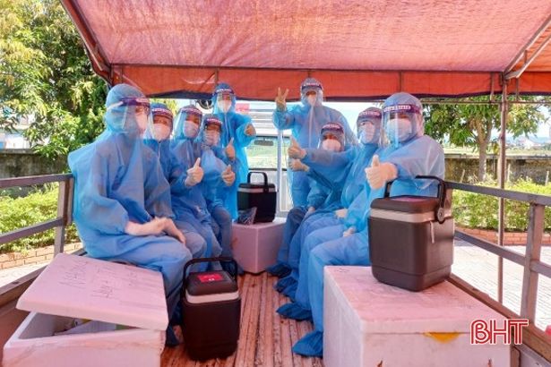 Hoàn thành lấy&nbsp;150 ngàn mẫu trong sáng nay, Hà Tĩnh tập trung đẩy nhanh tốc độ xét nghiệm