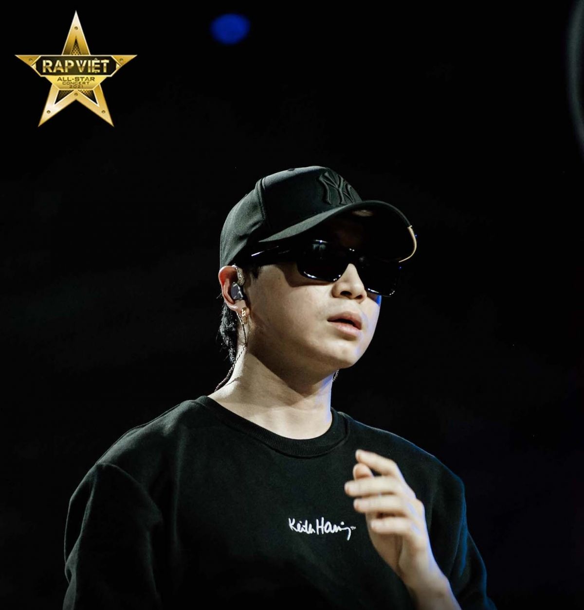 Loạt ảnh hậu trường chưa từng công bố của concert Rap Việt All-Star