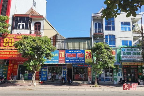 Hà Tĩnh kiên quyết xử lý các cơ sở bán lẻ thuốc vi phạm quy định phòng, chống dịch COVID-19