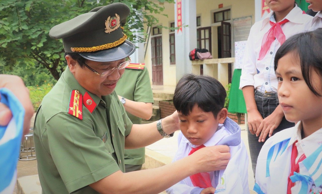 Lặng thầm những chiến công