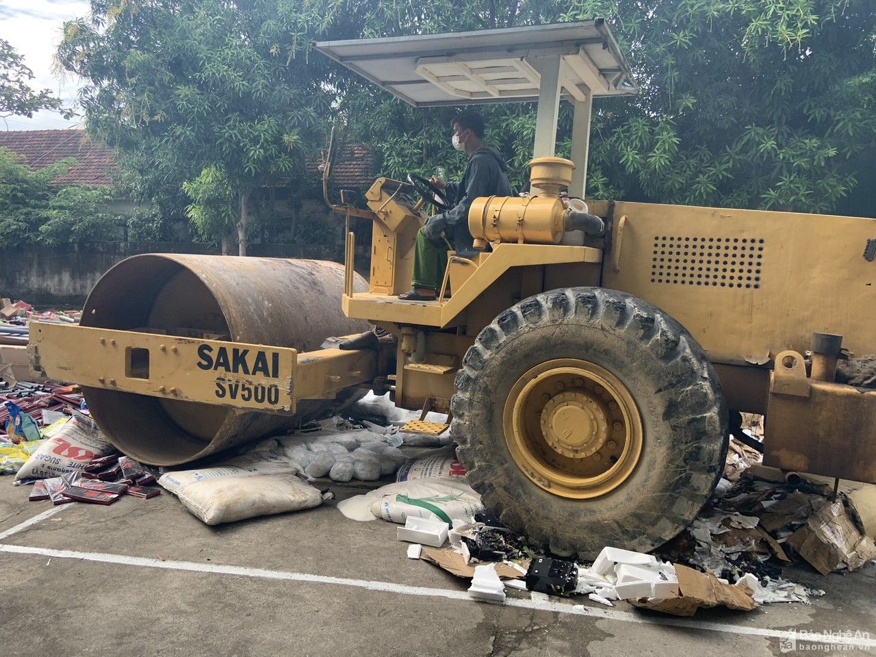 Nghệ An: Xử lý 44 vụ kinh doanh hàng giả, hàng lậu qua mạng