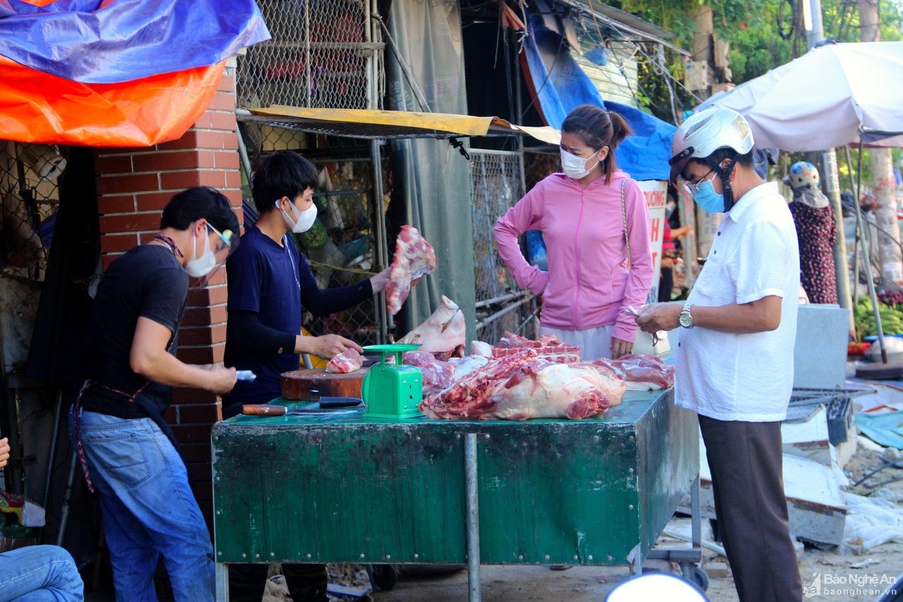 Người dân TP Vinh cơ bản ý thức chấp hành giãn cách xã hội theo Chỉ thị 15 