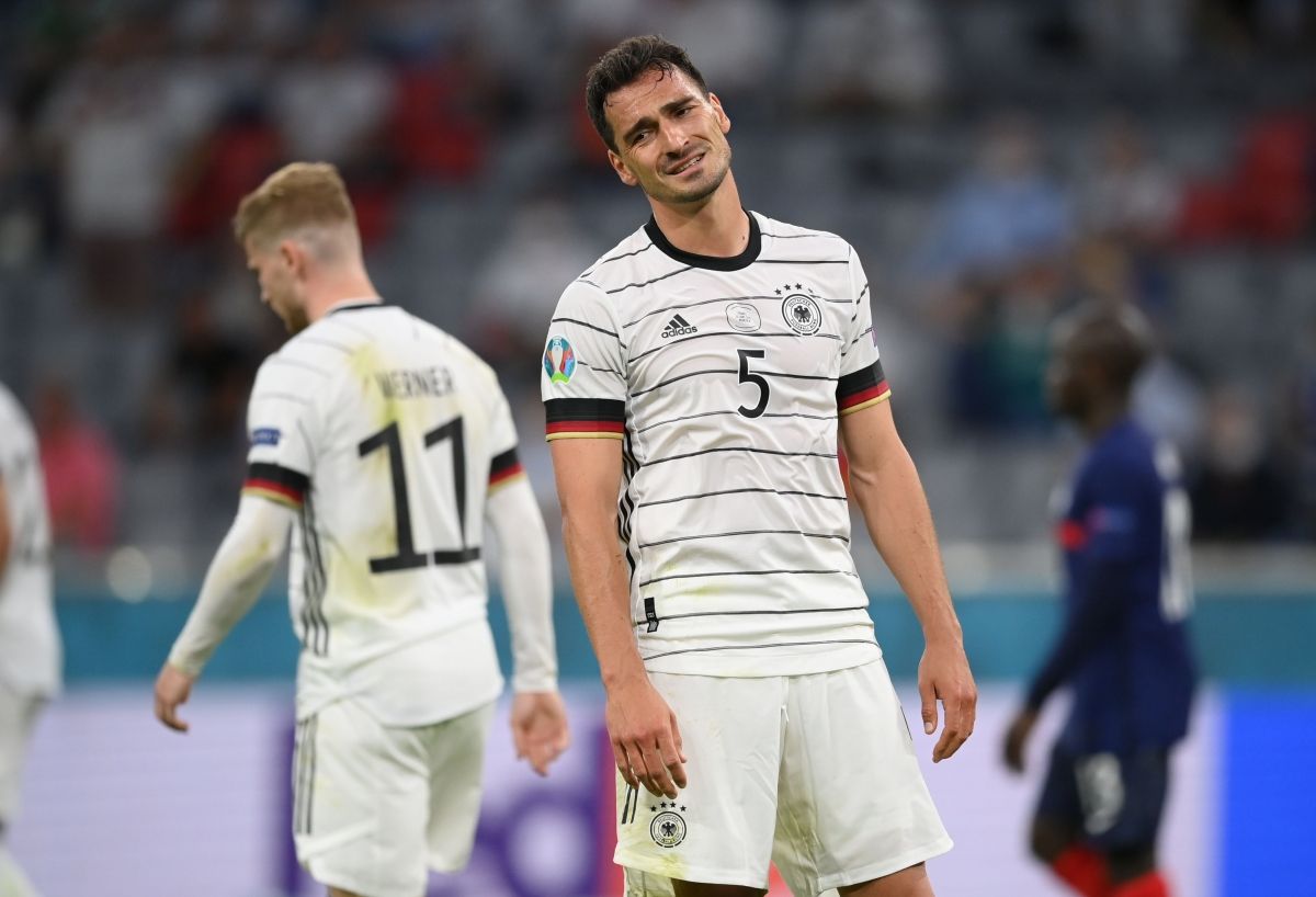 HLV Joachim Loew bênh vực “tội đồ” Hummels