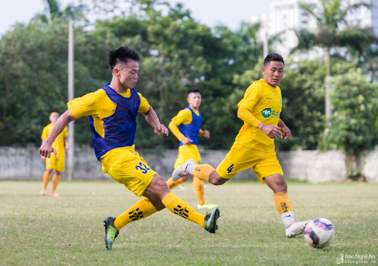 Lãnh đạo CLB SLNA chia sẻ xung quanh vấn đề dừng giải đấu V.League 2021