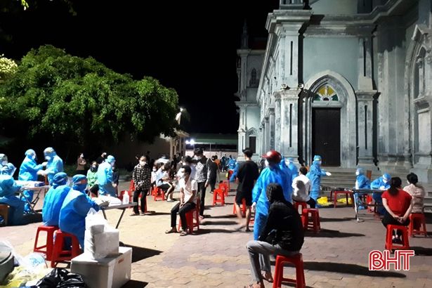 Đội cơ động “thần tốc” chống dịch Covid-19 ở Hà Tĩnh - có lệnh là lên đường!