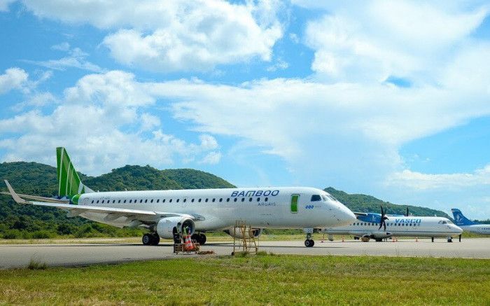 Tháng 8/2021, khai thác máy bay Embraer tại sân bay Điện Biên