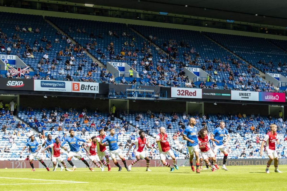 Arsenal liên tiếp sảy chân trước mùa giải mới