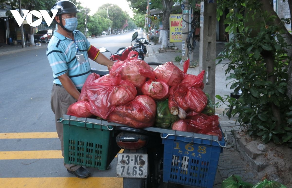 Đà Nẵng: Mỗi đảng viên giúp đỡ một nhóm hộ gia đình phòng, chống dịch