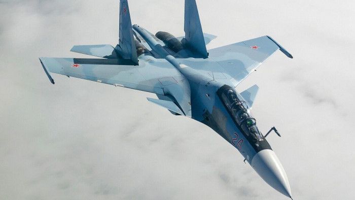 Sohu: Phi công Mỹ sợ hãi trước "dao mổ" Su-30 Nga trên biển Okhotsk