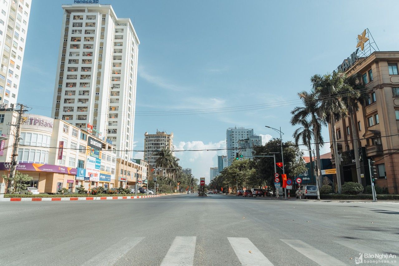 Người dân TP. Vinh tin tưởng, đồng thuận với quyết tâm chống dịch của chính quyền 