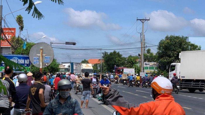 Tạm giữ tài xế dương tính với ma túy, lái xe gây tai nạn rồi bỏ chạy